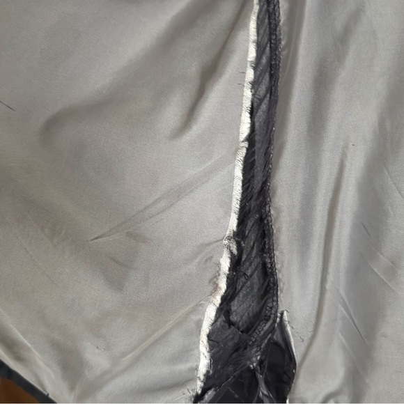 Men’s Calvin Klein Black Rain Trench Coat. Size 48 - Picture 8 of 8